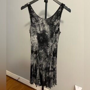 Black & Gray Tie-Dye Sleeveless Dress